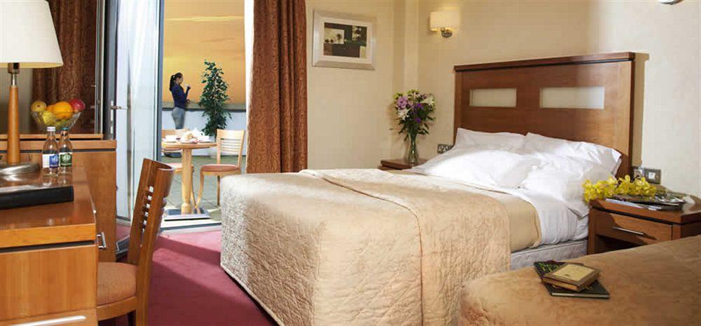 Tara Hotel